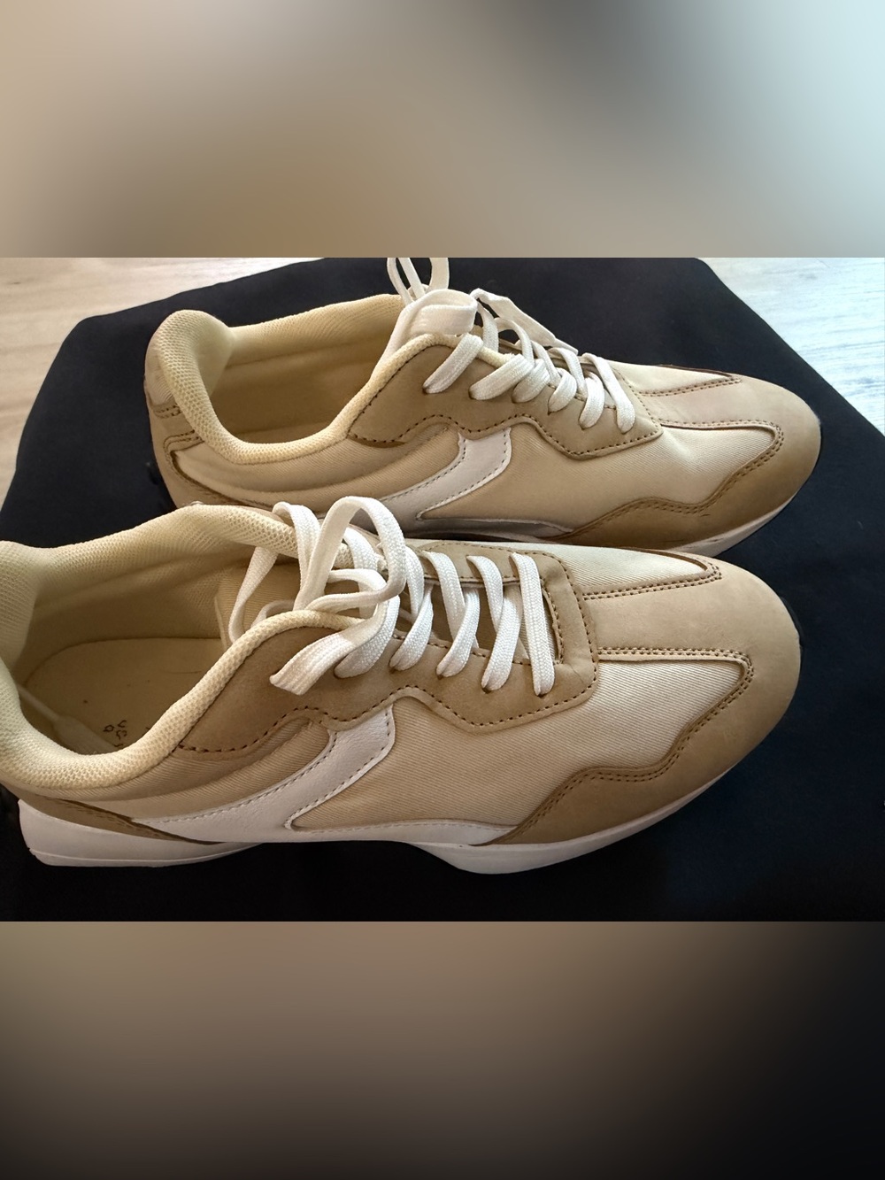 Serra Men's Sneakers in Beige and White
